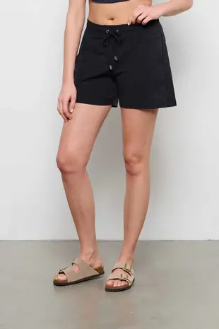 &Co women Short || Penny short || Black