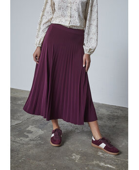 Sisterspoint Rok || Malou || Deep bordeaux Sisterspoint Rok || Malou || Deep bordeaux