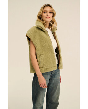 Alwero Bodywarmer || Isla Light || Pistaccio Alwero Bodywarmer || Isla Light || Pistaccio