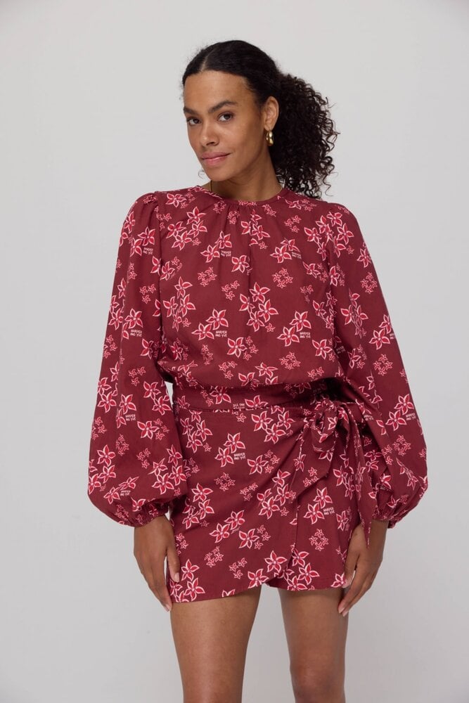 Harper & Yve Blouse || Dolly LS || Pink Star - Wine Berry