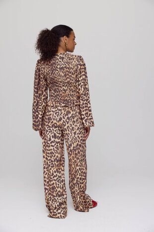 Harper & Yve Broek || Holly Pa || Lexie Leopard