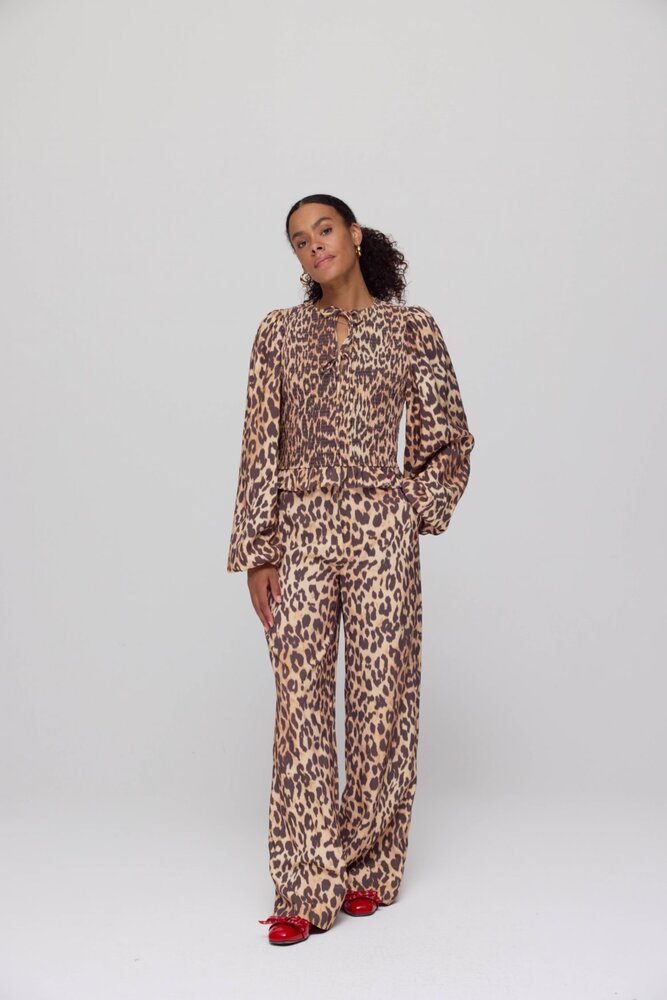 Harper & Yve Broek || Holly Pa || Lexie Leopard