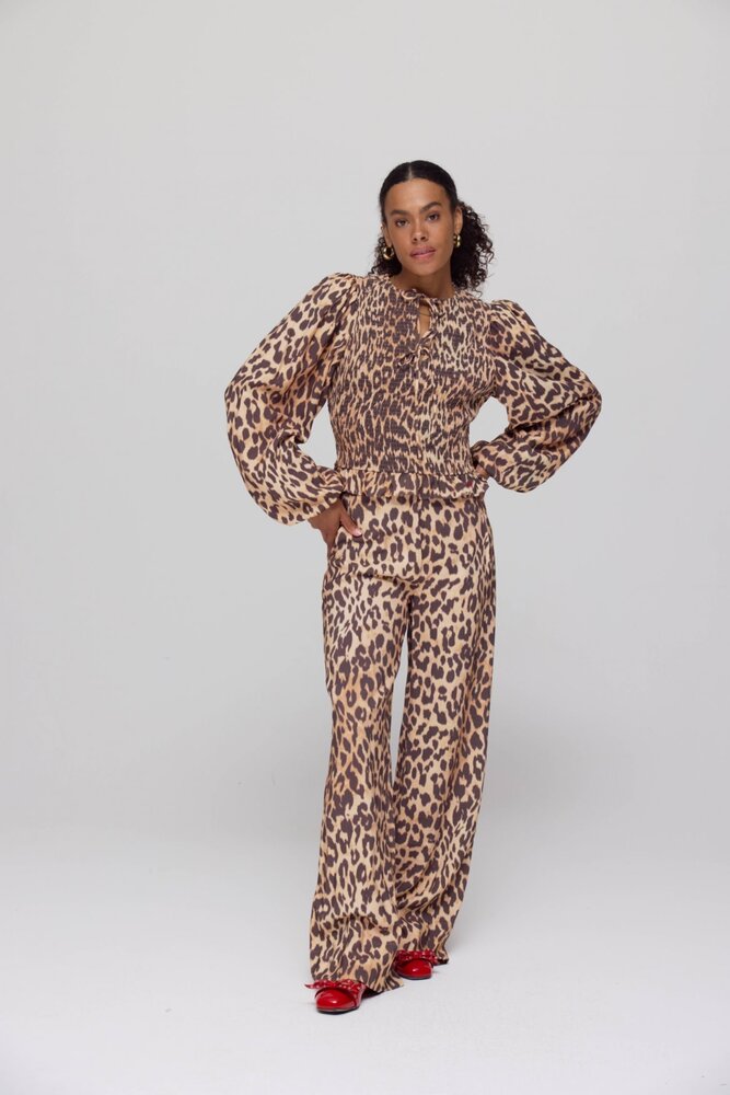 Harper & Yve Broek || Holly Pa || Lexie Leopard