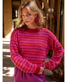 YDENCE Trui || Aria || Fuchsia + Red YDENCE Trui || Aria || Fuchsia + Red