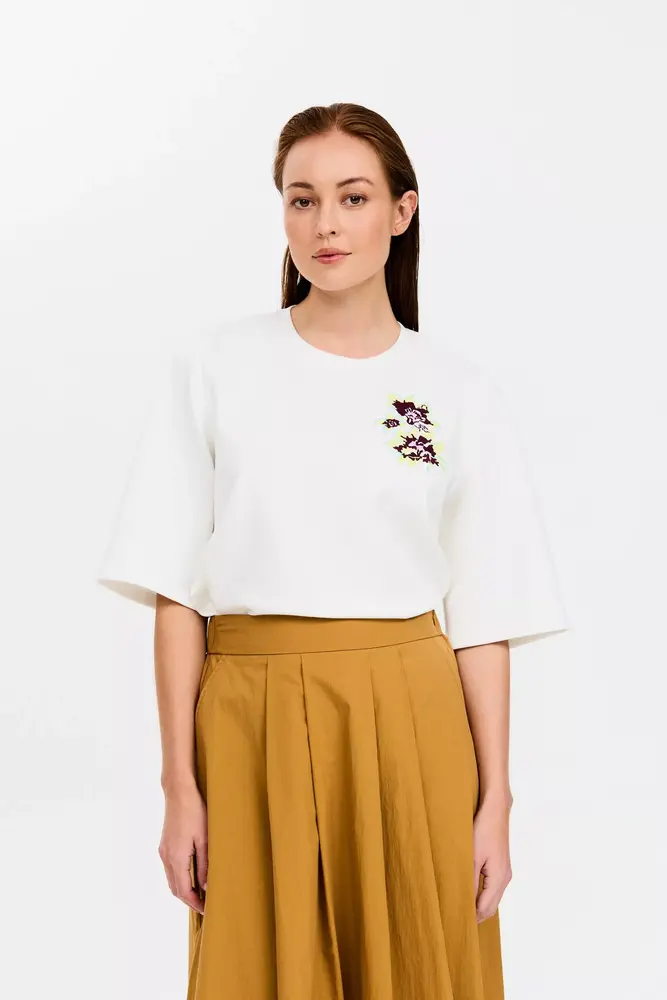 CKS T-shirt || Sari || White Medium