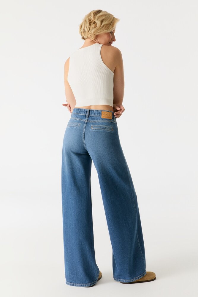 C.O.J Wide Leg Jeans || Hazel || Medium Blue