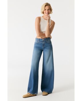 C.O.J Wide Leg Jeans || Hazel || Medium Blue C.O.J Wide Leg Jeans || Hazel || Medium Blue