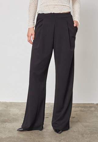 Sisterspoint Pantalon || New Glut-pa || Black