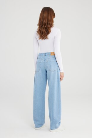 C.O.J Barrel Jeans || Clara || Light Blue