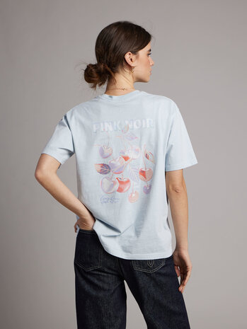 Pink Noir T-shirt || Caroline || Skyway