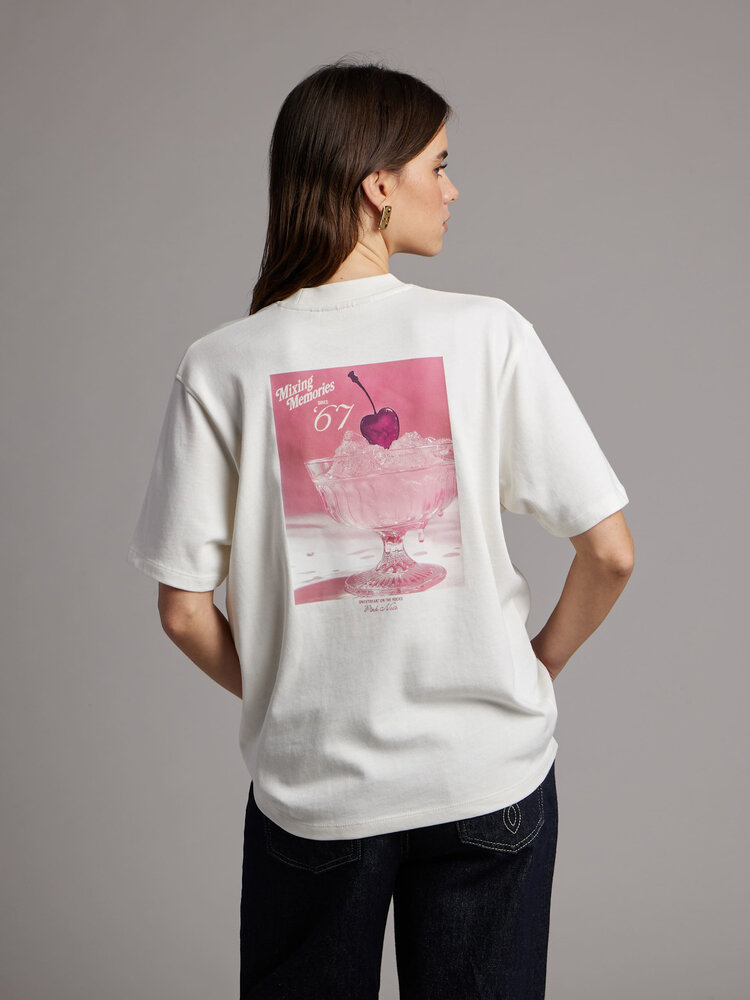 Pink Noir T-shirt || Faylinn || Cloud Dancer