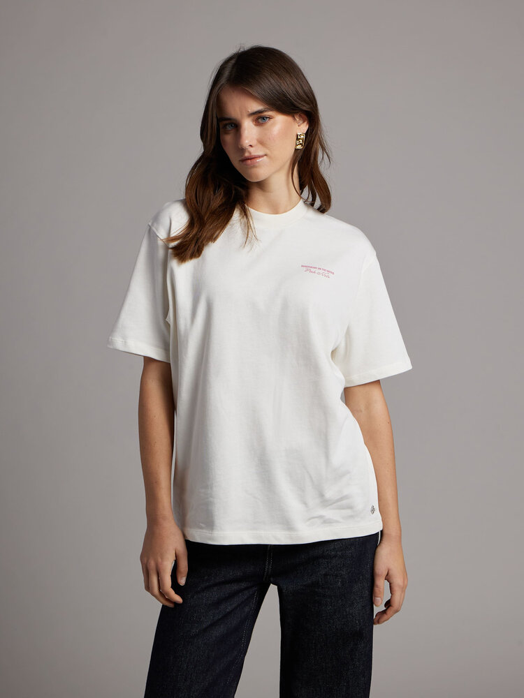 Pink Noir T-shirt || Faylinn || Cloud Dancer