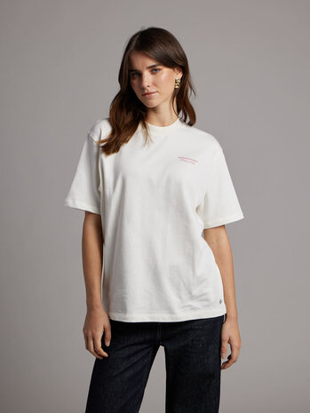 Pink Noir T-shirt || Faylinn || Cloud Dancer