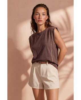 JtS Top studs || 17226 || Bruin
