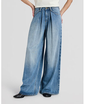 LEE Jeans || Pleated jean || Preppy Blue