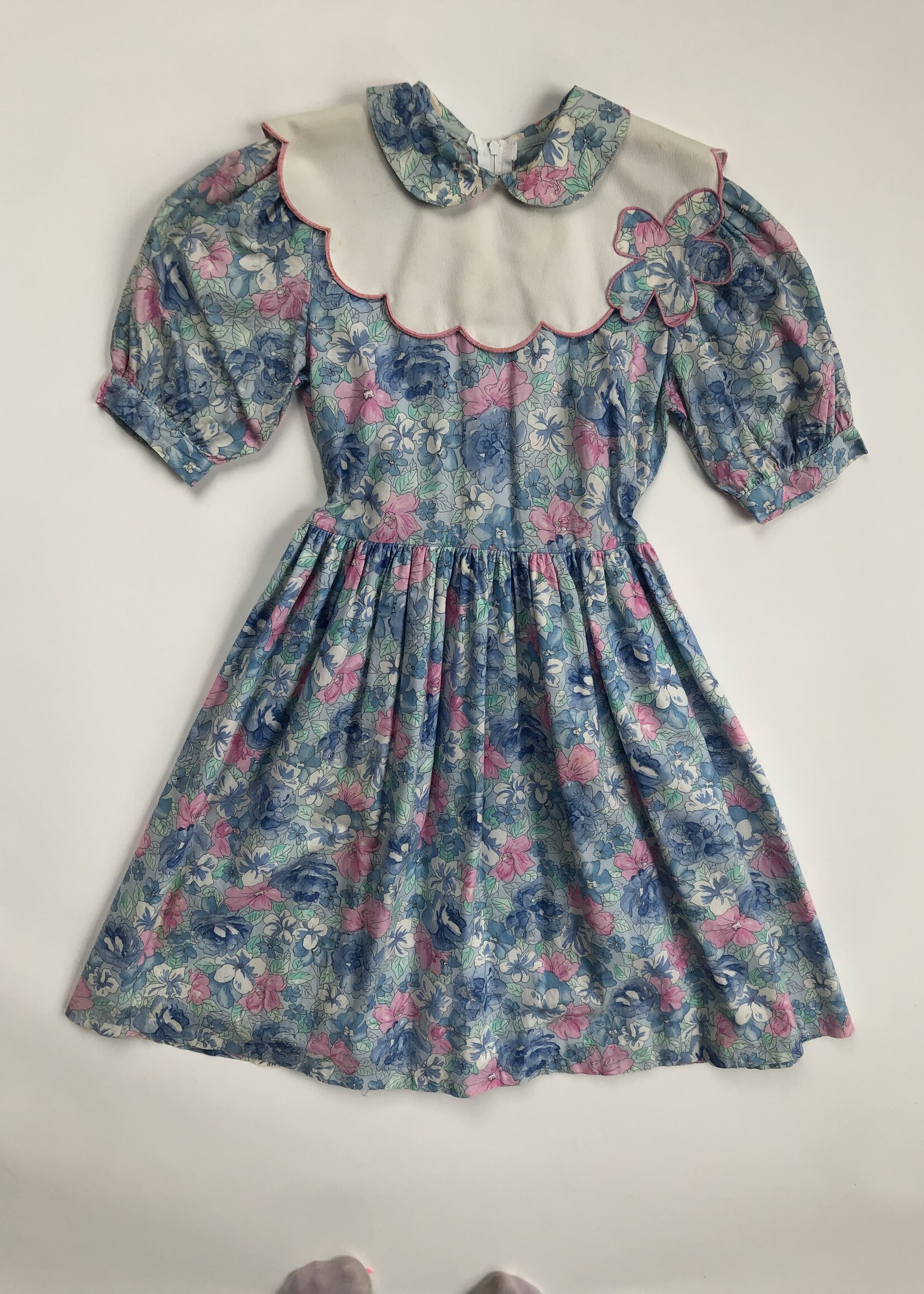 Vintage Blue and pink floral dress 8-9y