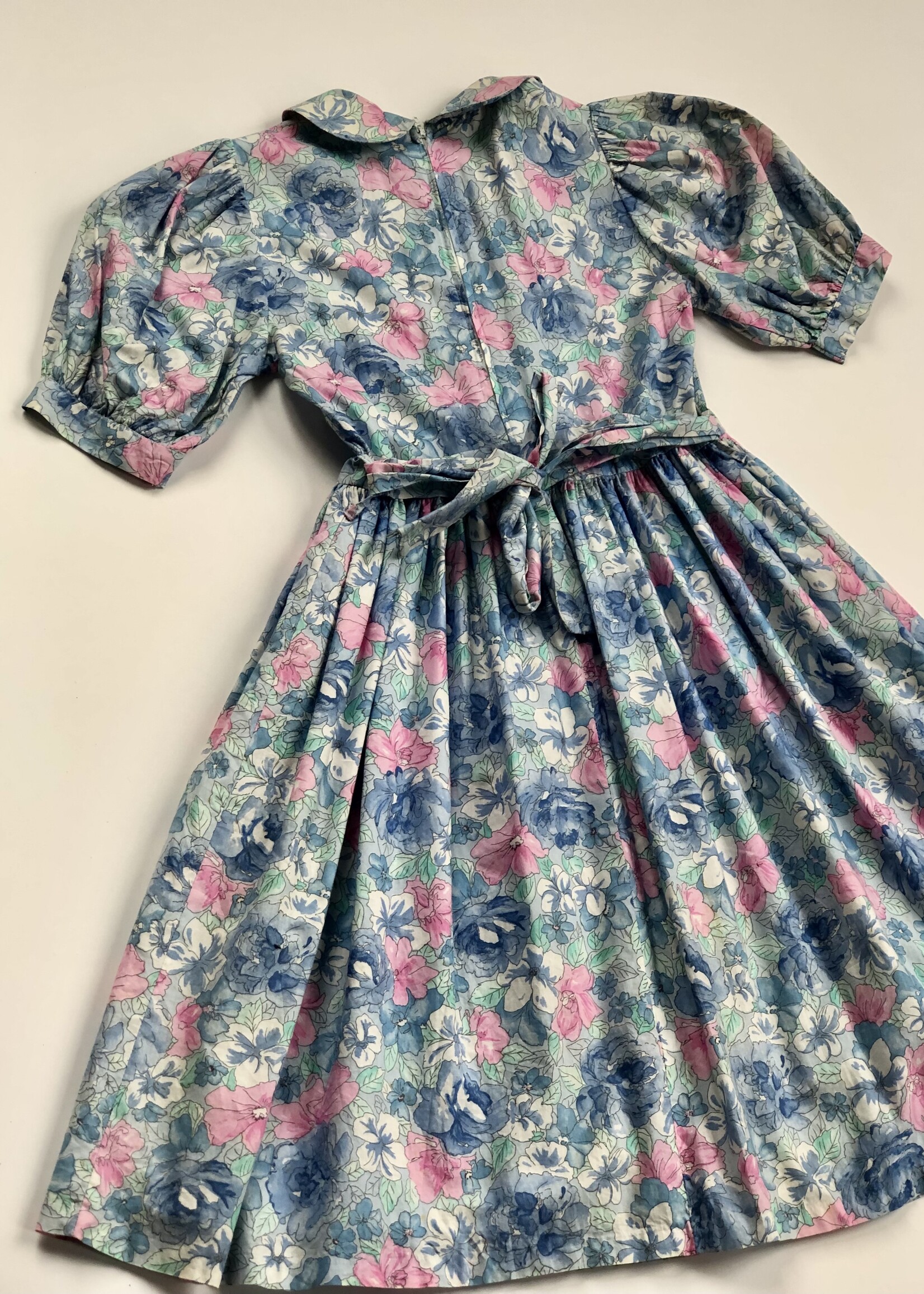 Vintage Blue and pink floral dress 8-9y