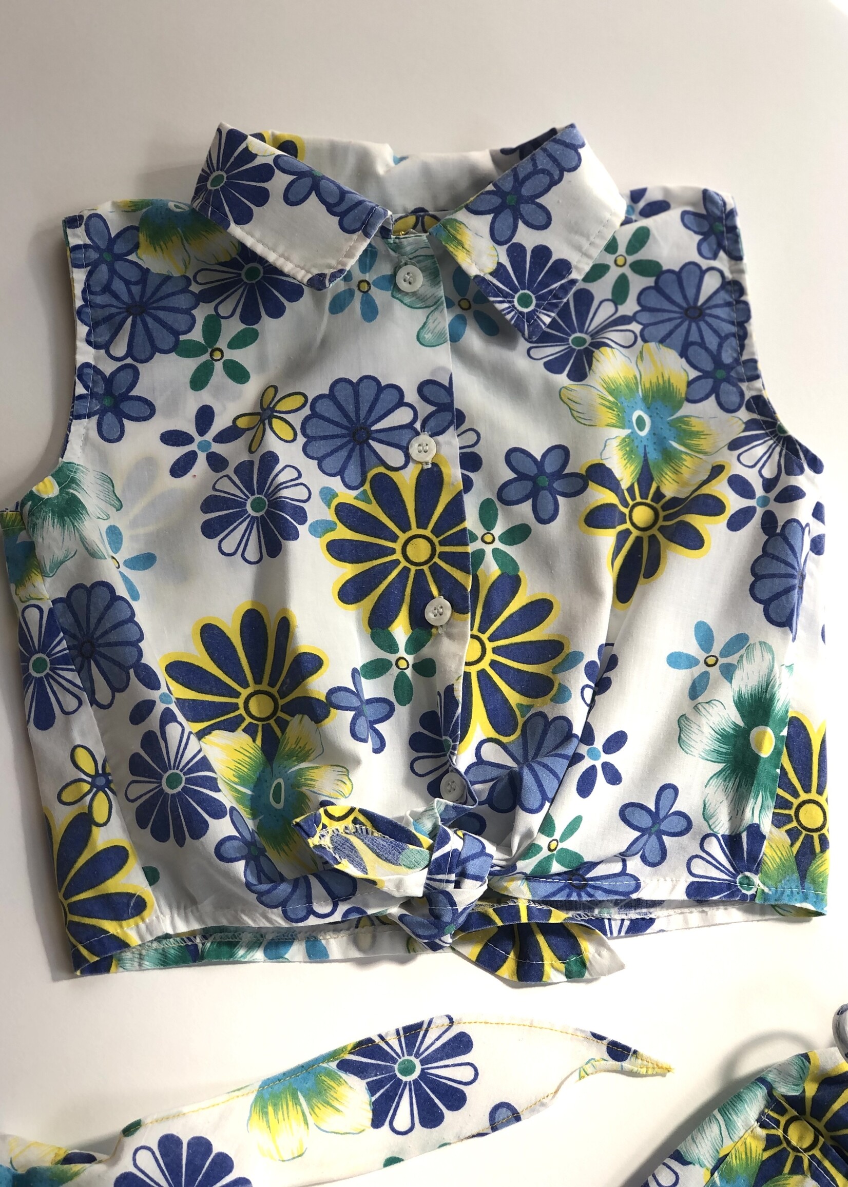 Vintage Blue and yellow floral three piece 3-4y