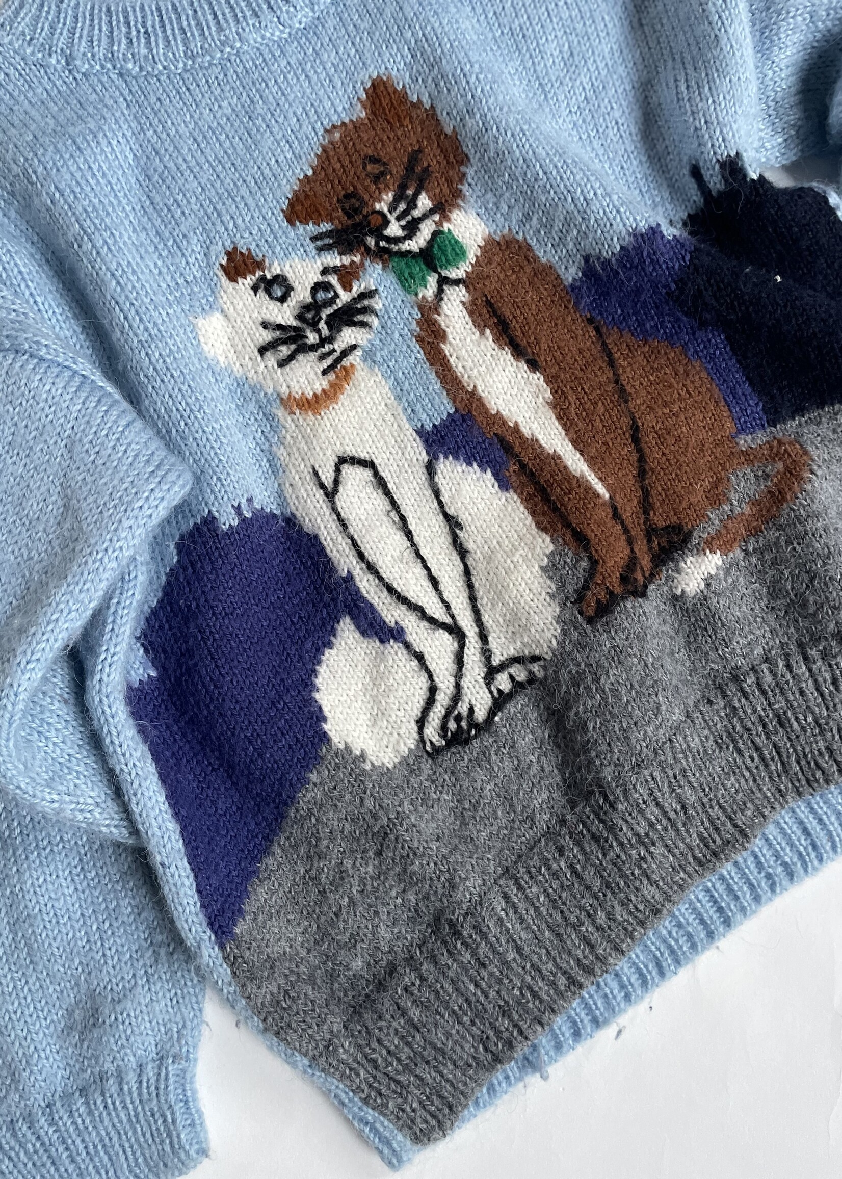 Tom & Jerry Aristocats Sweater 8y