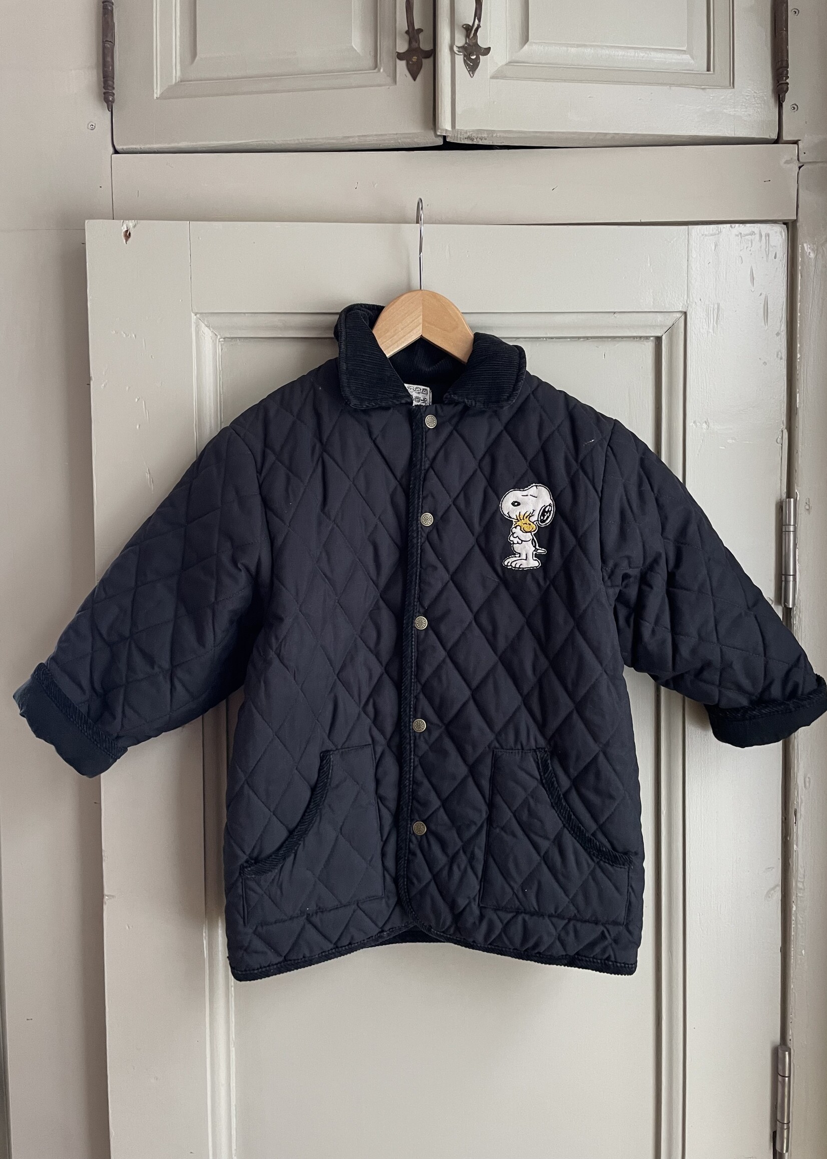 Vintage Black quilted Peanuts Jacket 6y
