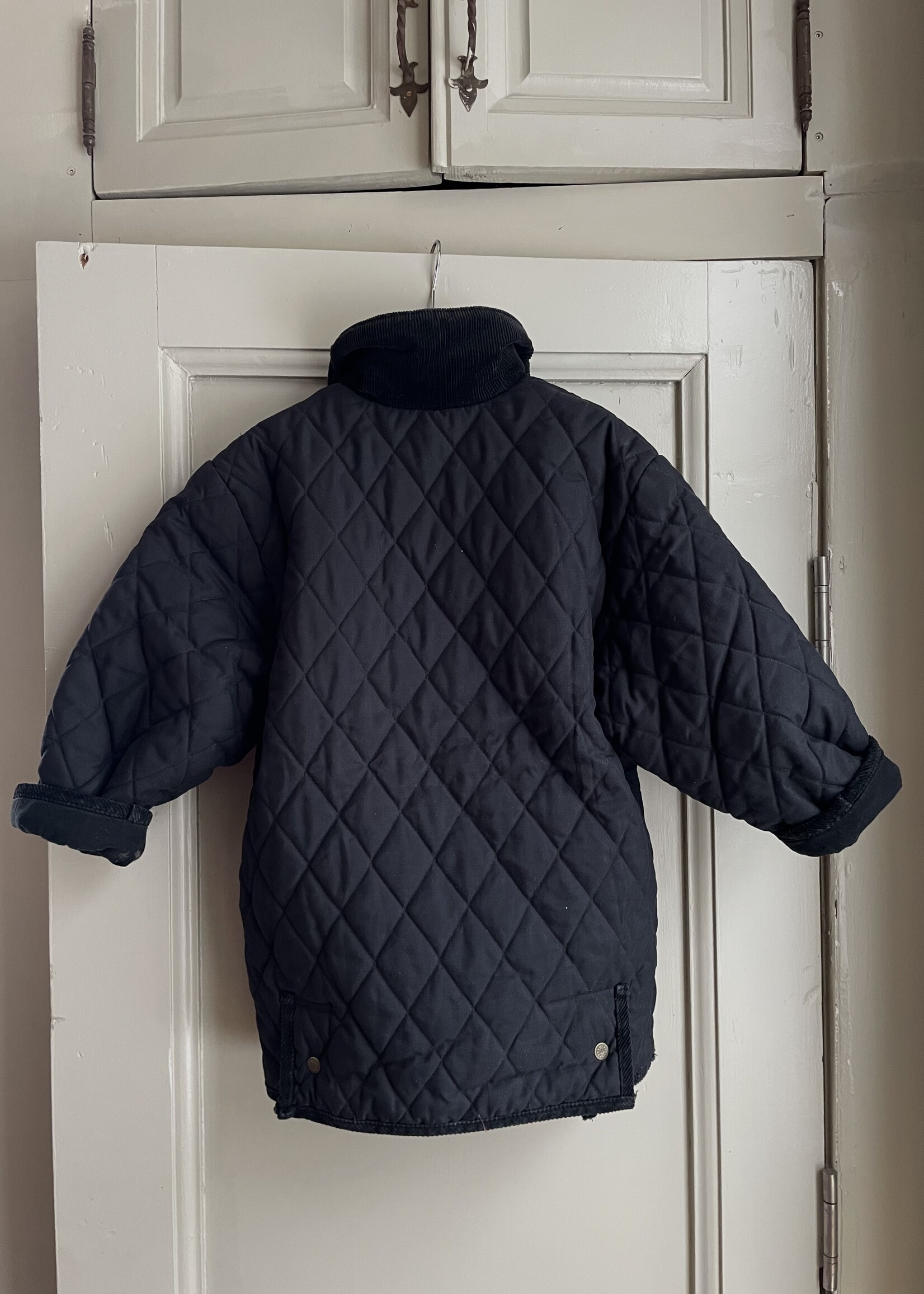 Vintage Black quilted Peanuts Jacket 6y
