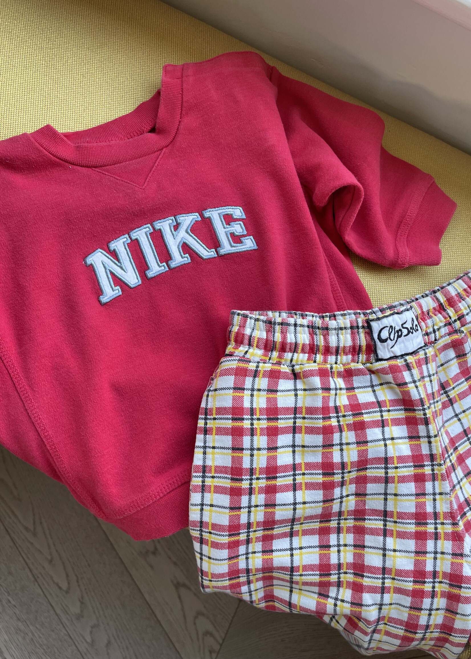 Nike Red sweater 12-18m