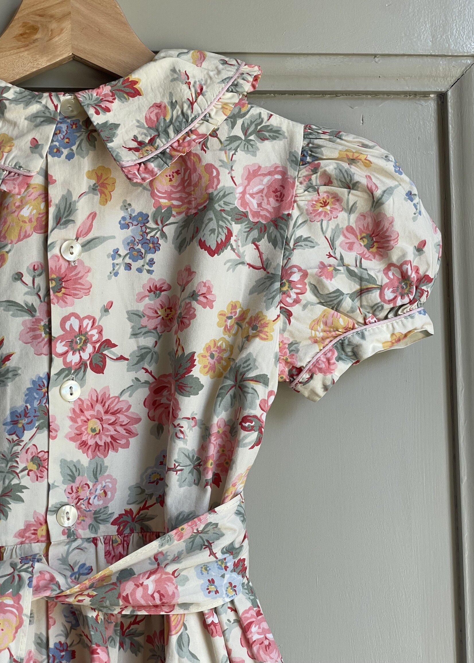 Vintage Floral Ruffle Dress 6-8y