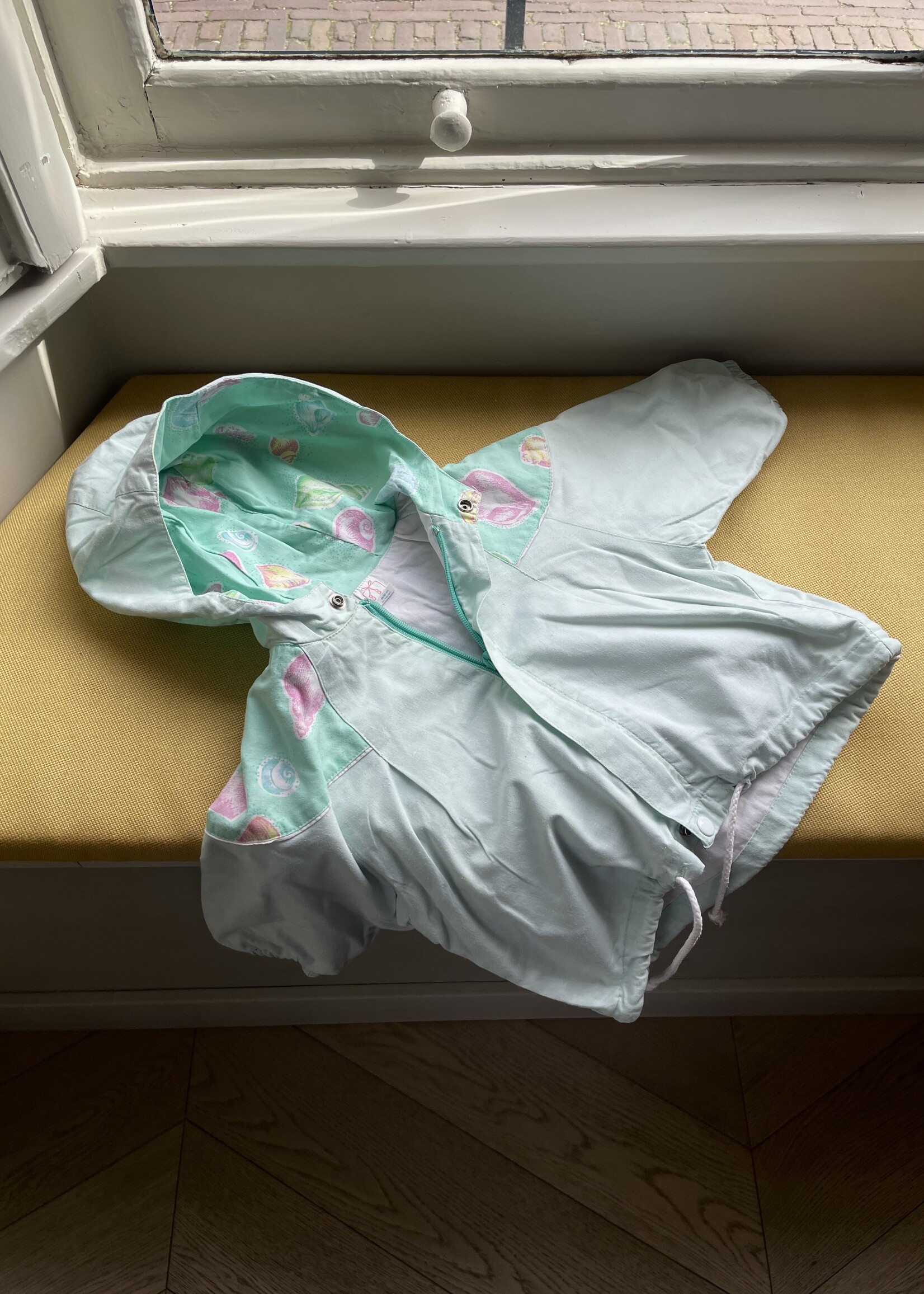 Vintage Turquoise Sea Shells Summer Jacket 6m