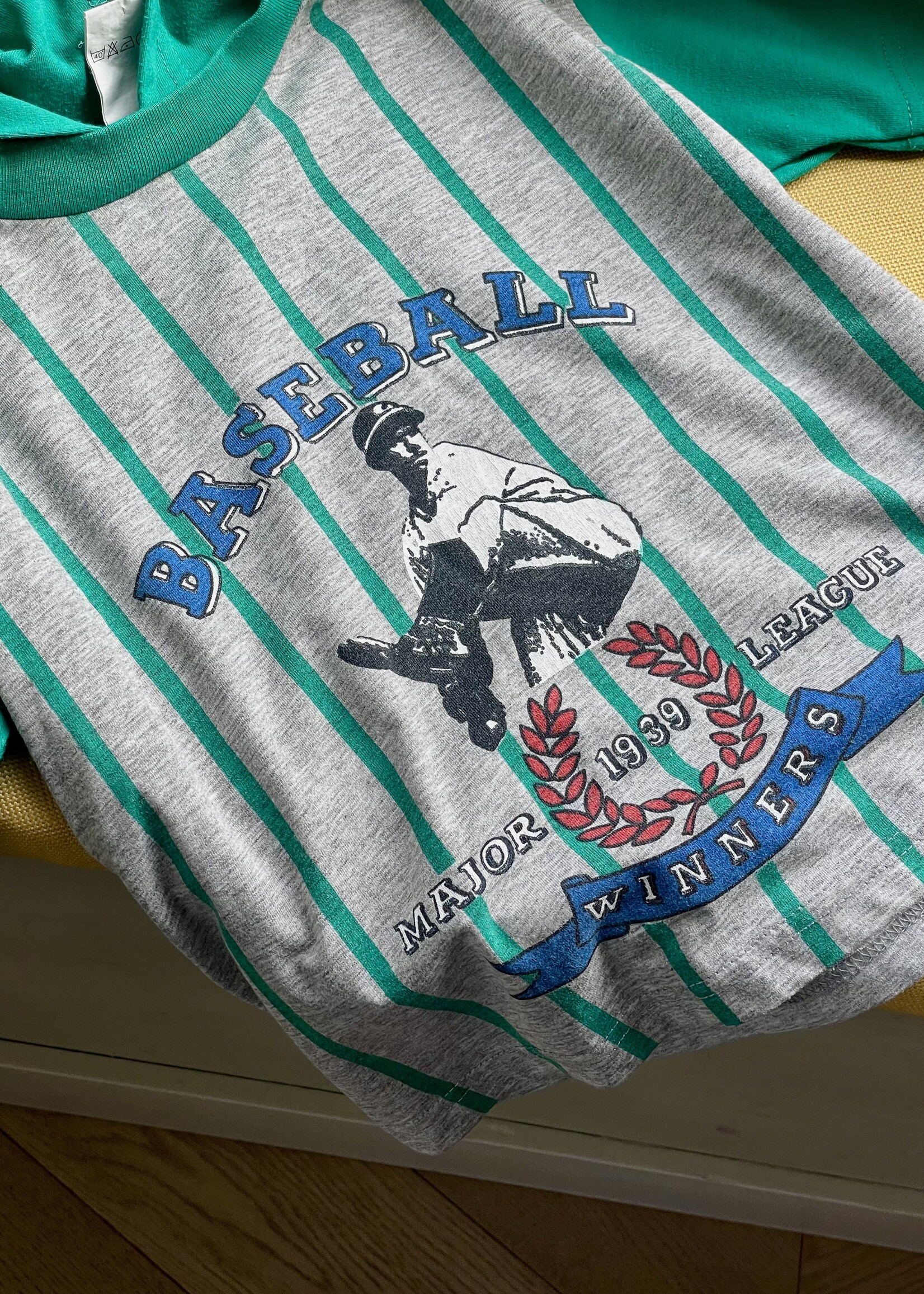 Vintage Hooded Baseball Shirt 2-3y