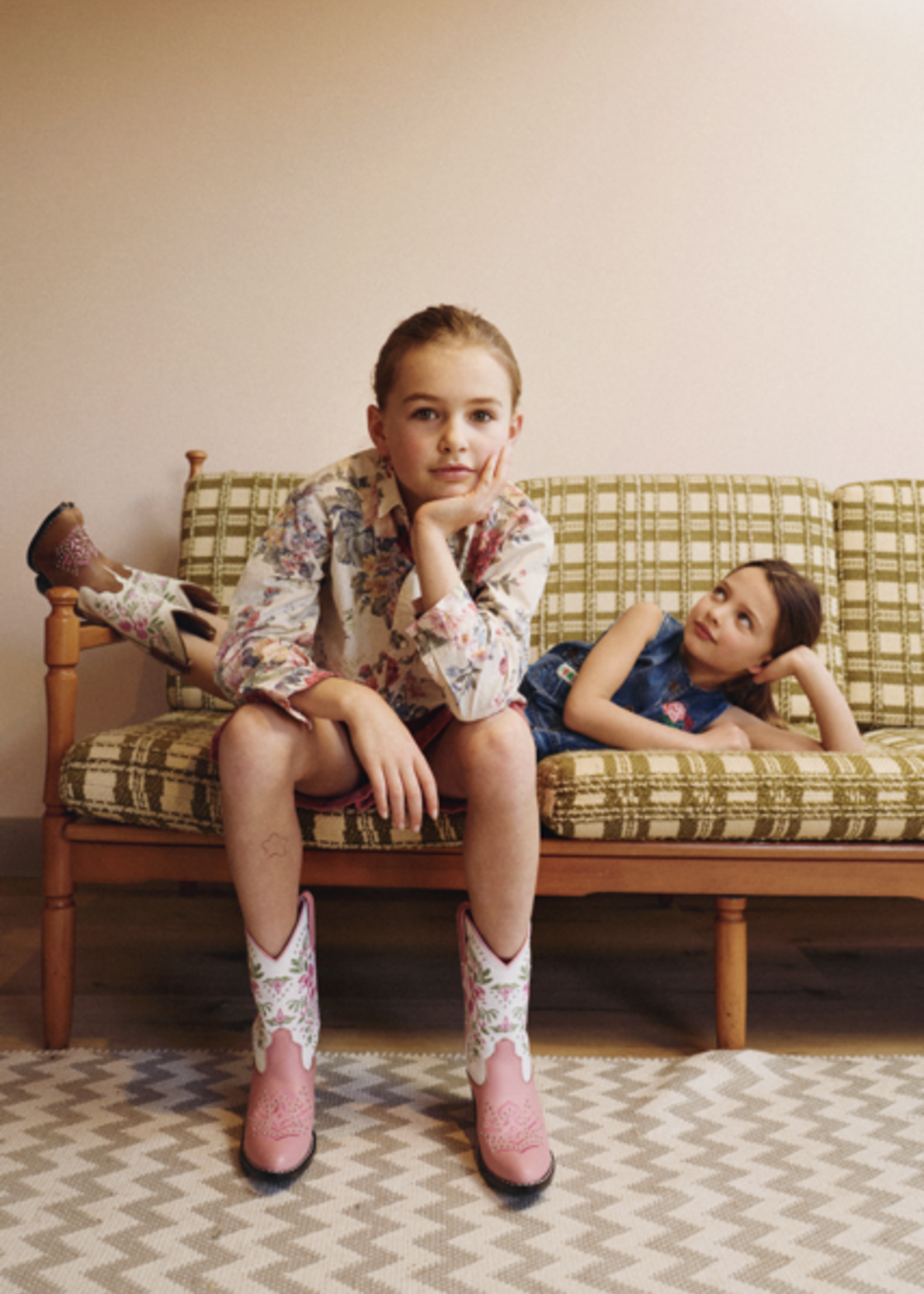 Vintage Floral blouse + Old Pink Bermuda Set 8y