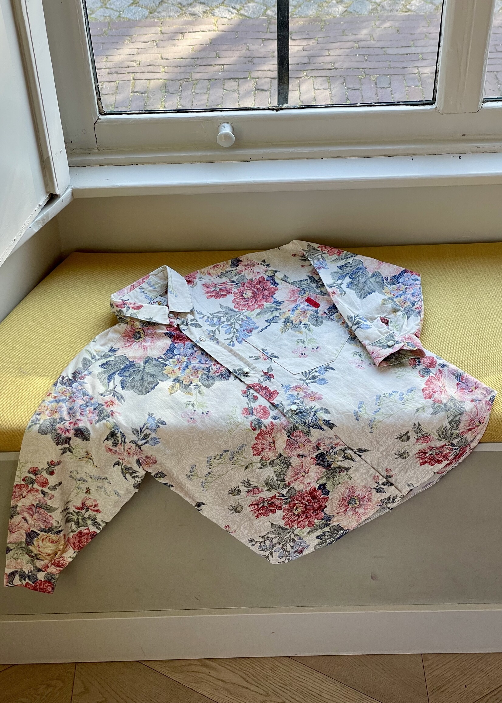 Vintage Floral blouse + Old Pink Bermuda Set 8y
