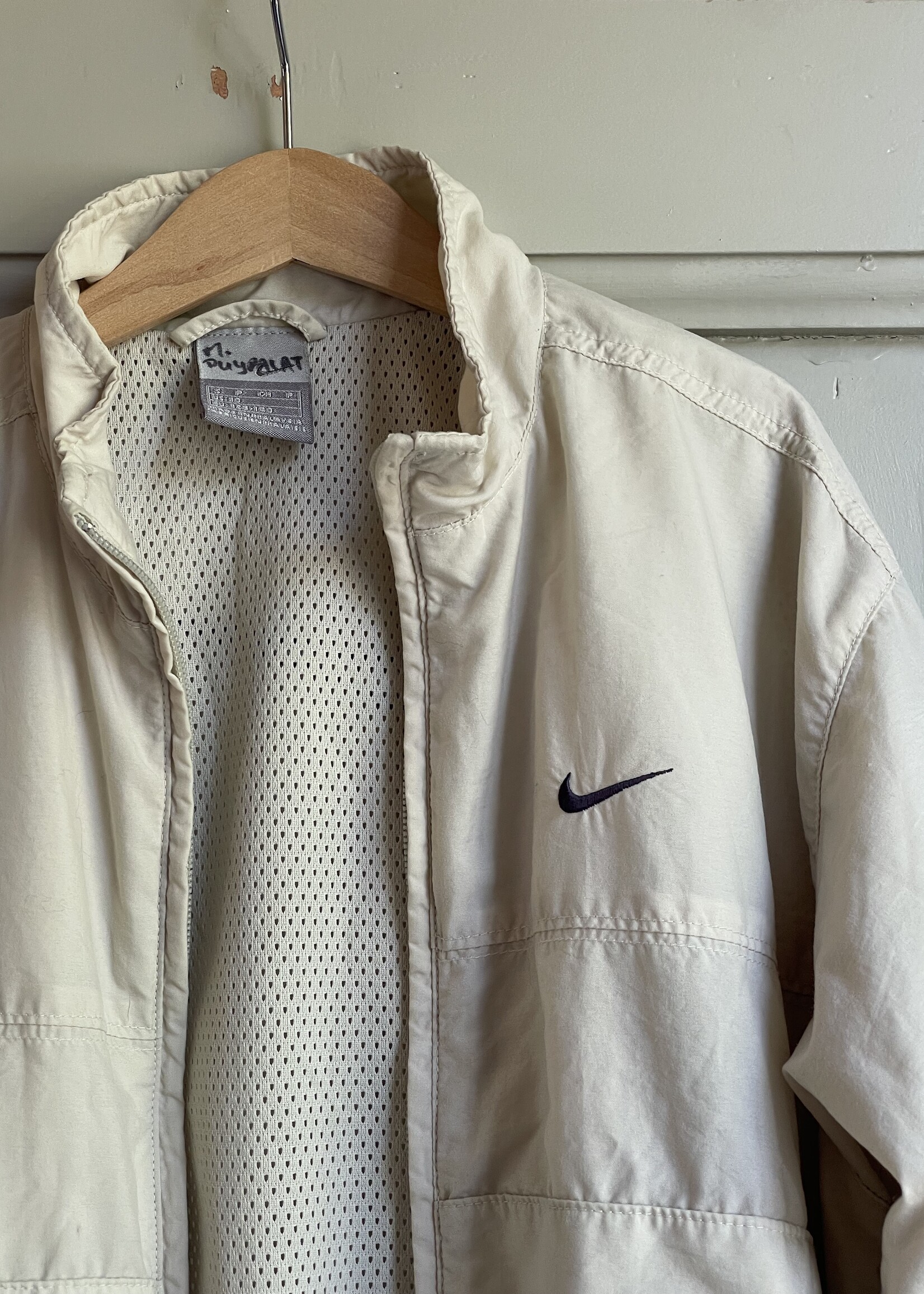 Nike Creme Sports Mesh Jacket 8-10y