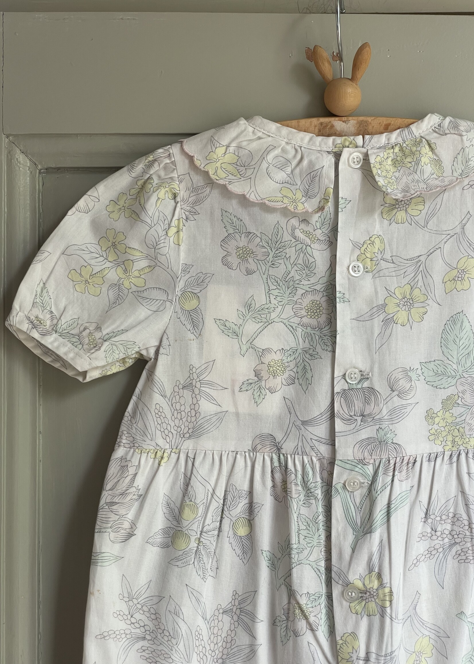 Vintage White Floral Playsuit 18-24m