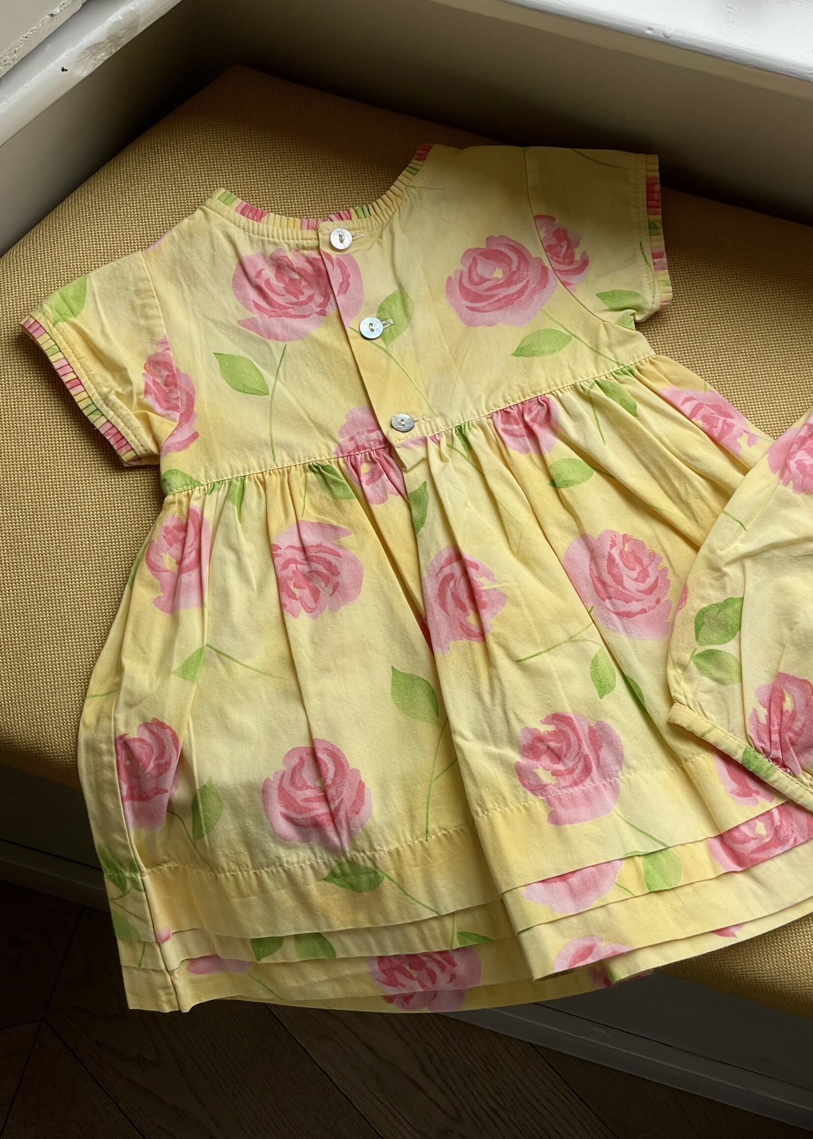 Vintage Yellow Roses Set 6m