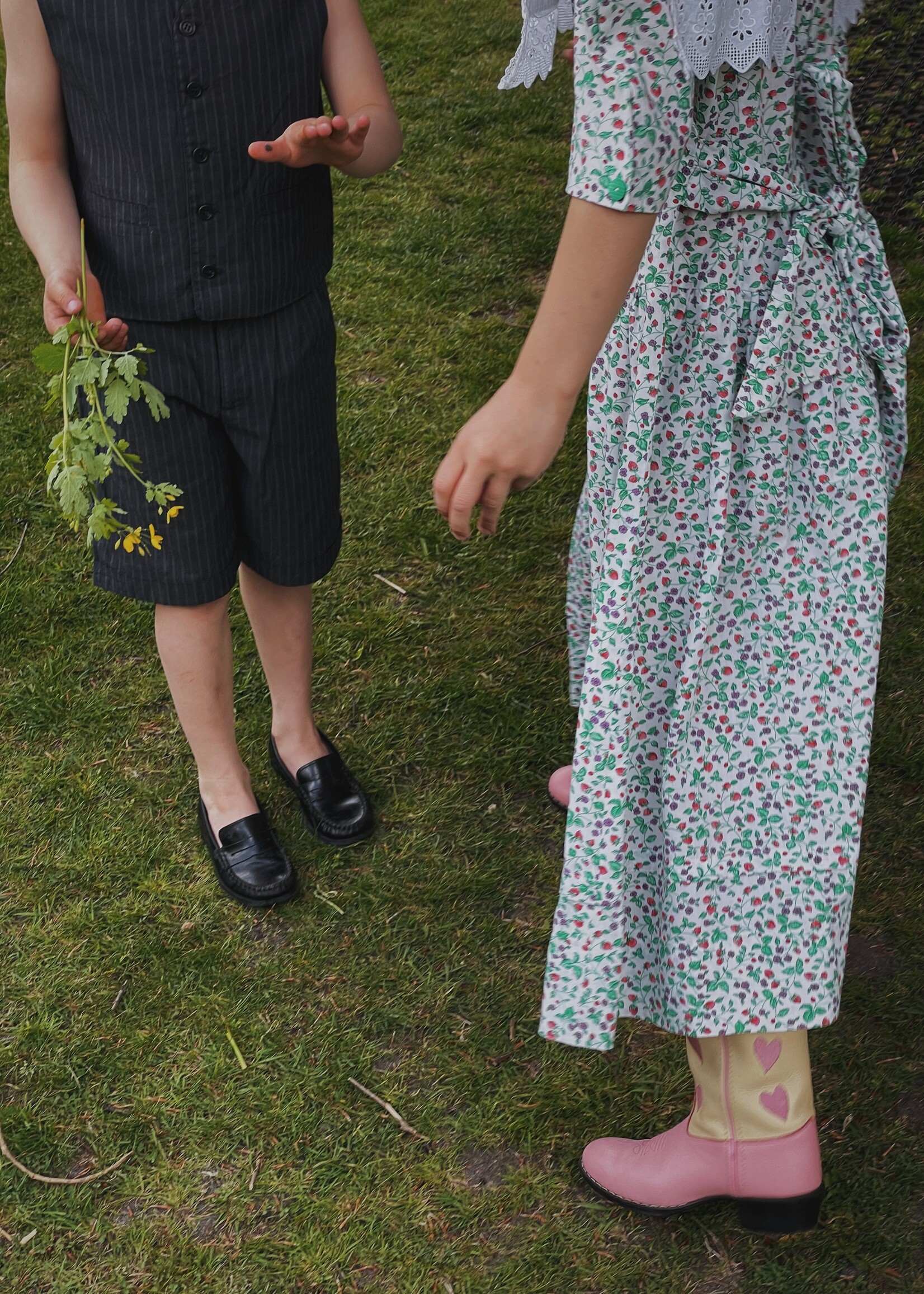 Vintage Charcoal Gray Pinstripe Suit 6-8y