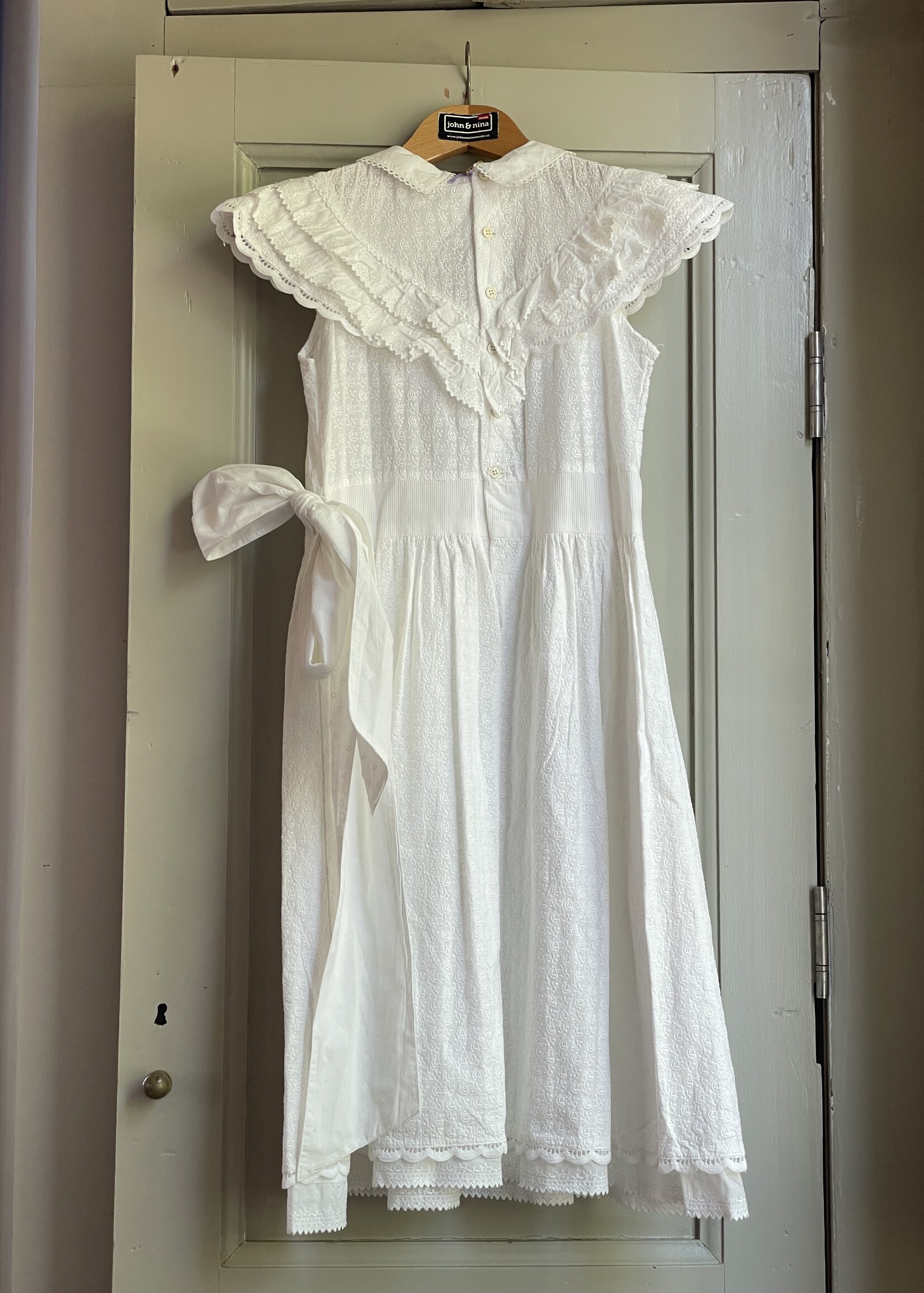 Handmade White Roses Dress 10y