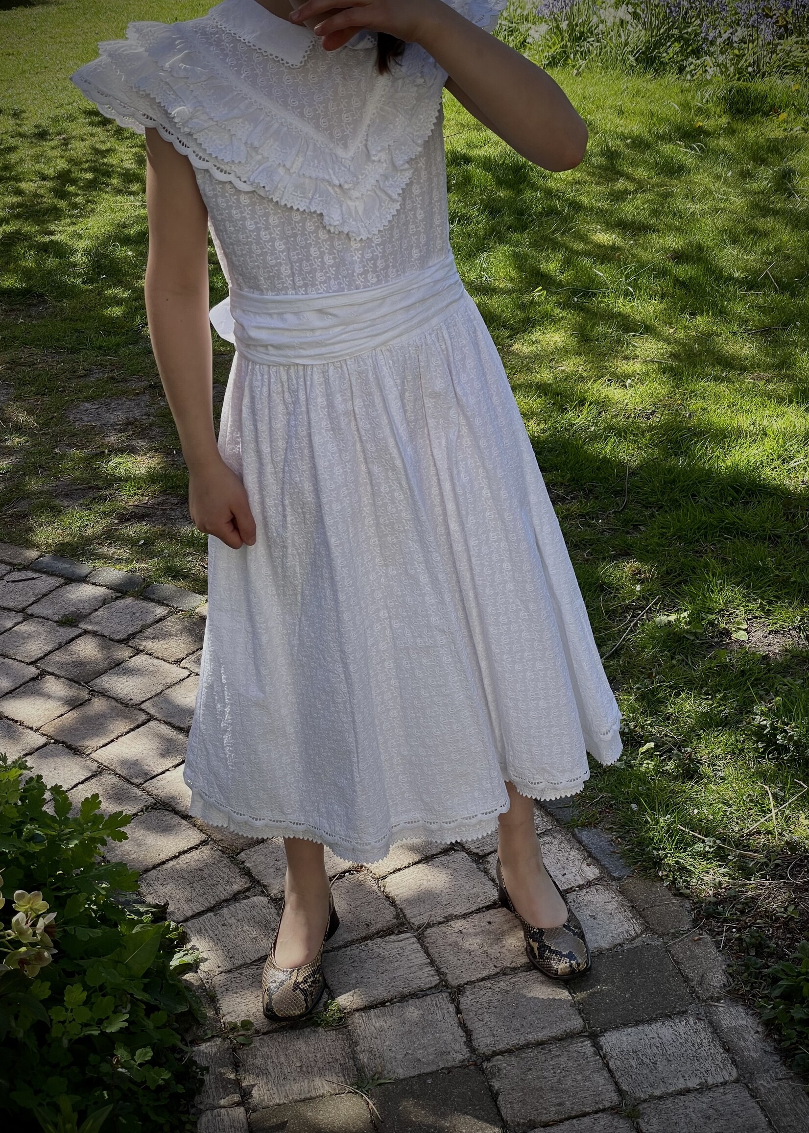 Handmade White Roses Dress 10y
