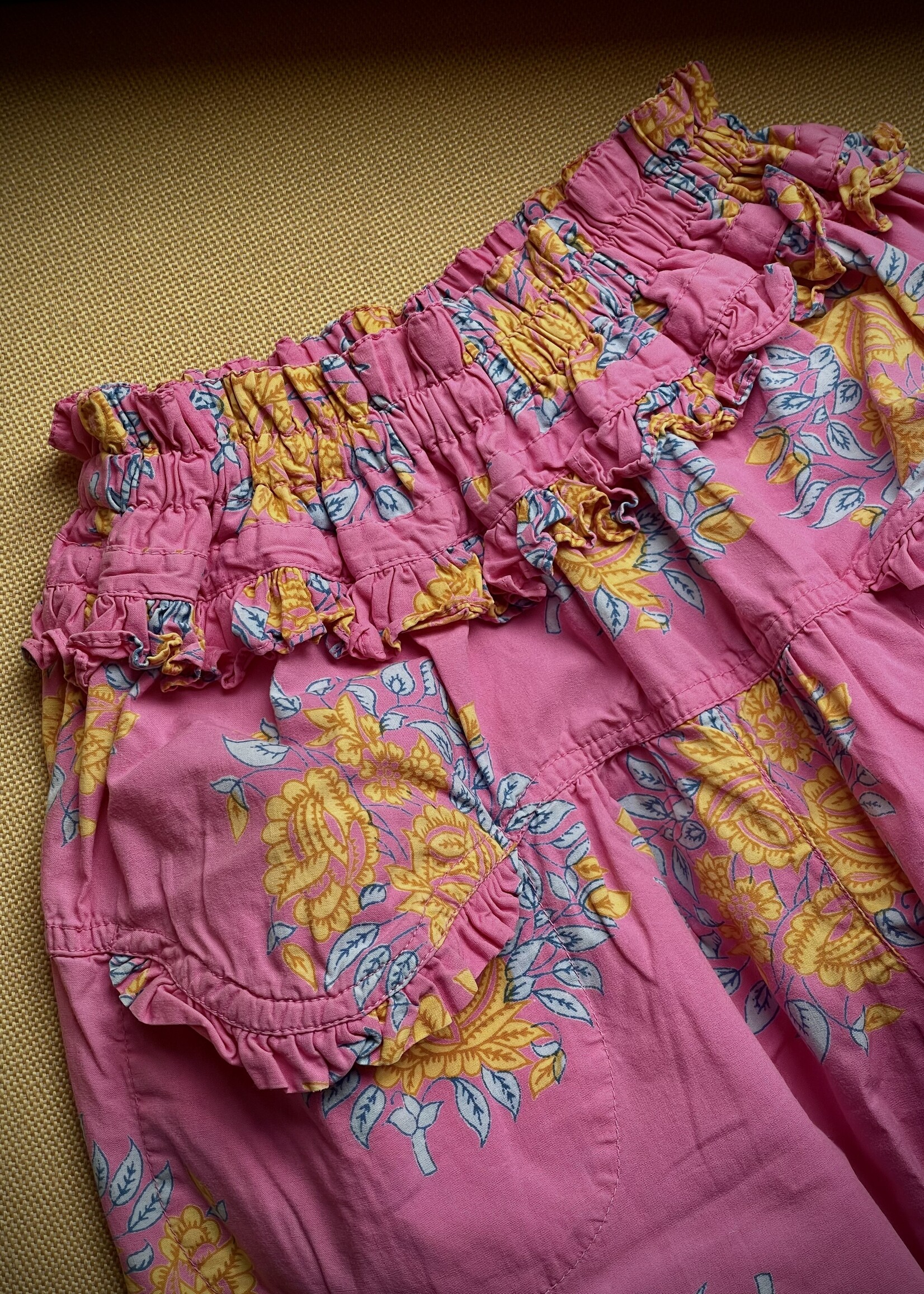 Oilily Pink Floral Puffy Pants 6y
