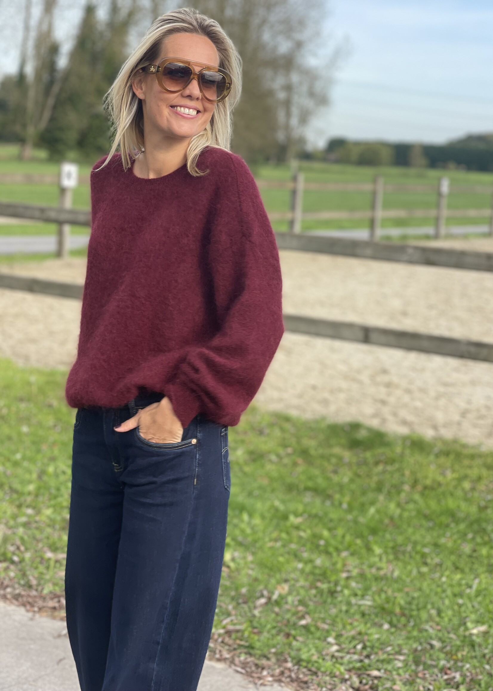 Guts & Goats Misty Bordeaux pull