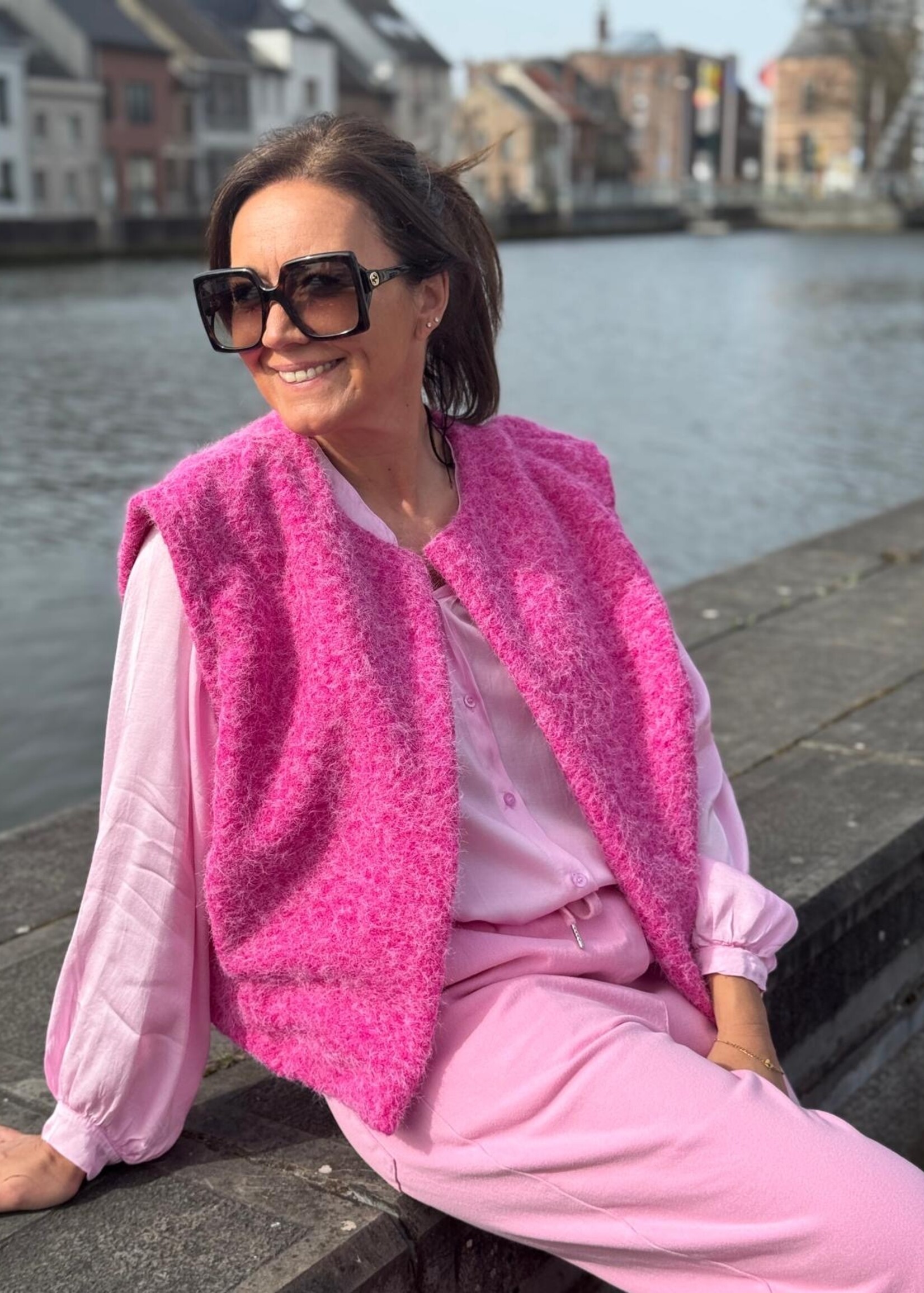 Guts & Goats Cornelia Fuchsia Veste