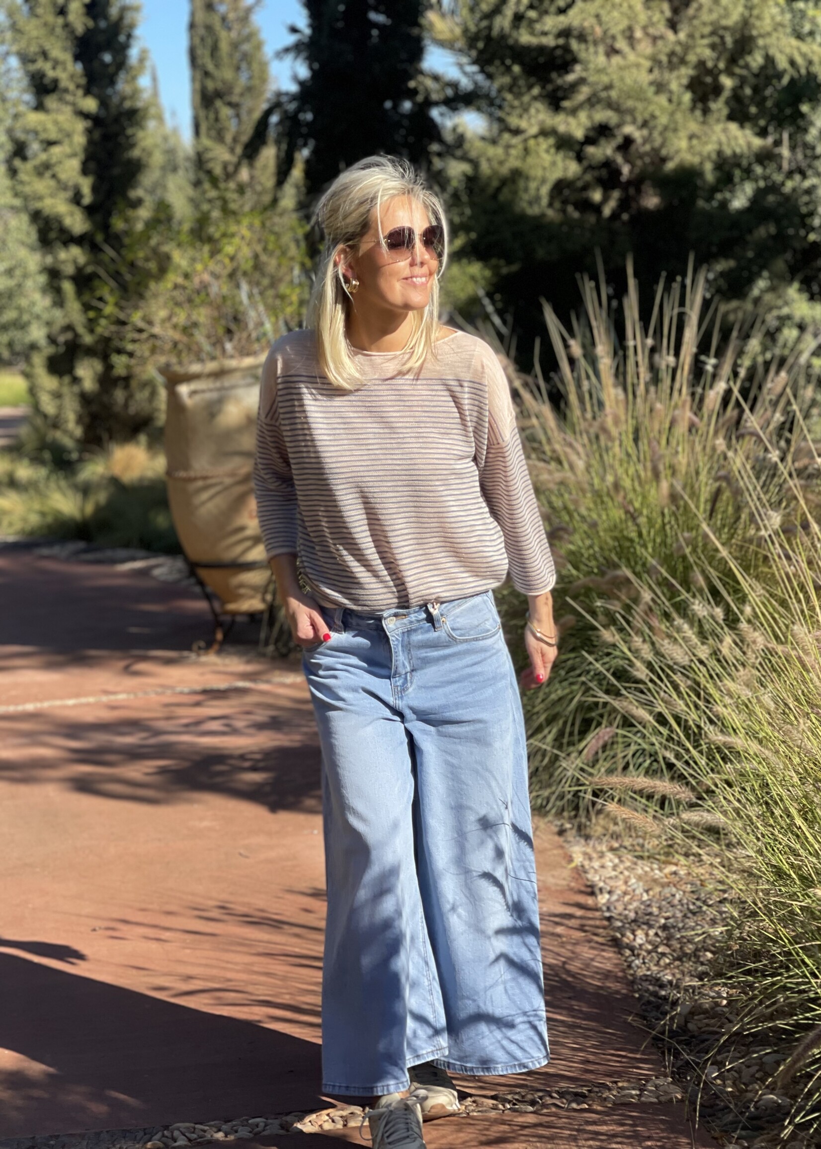 Guts & Goats Aurora Pull