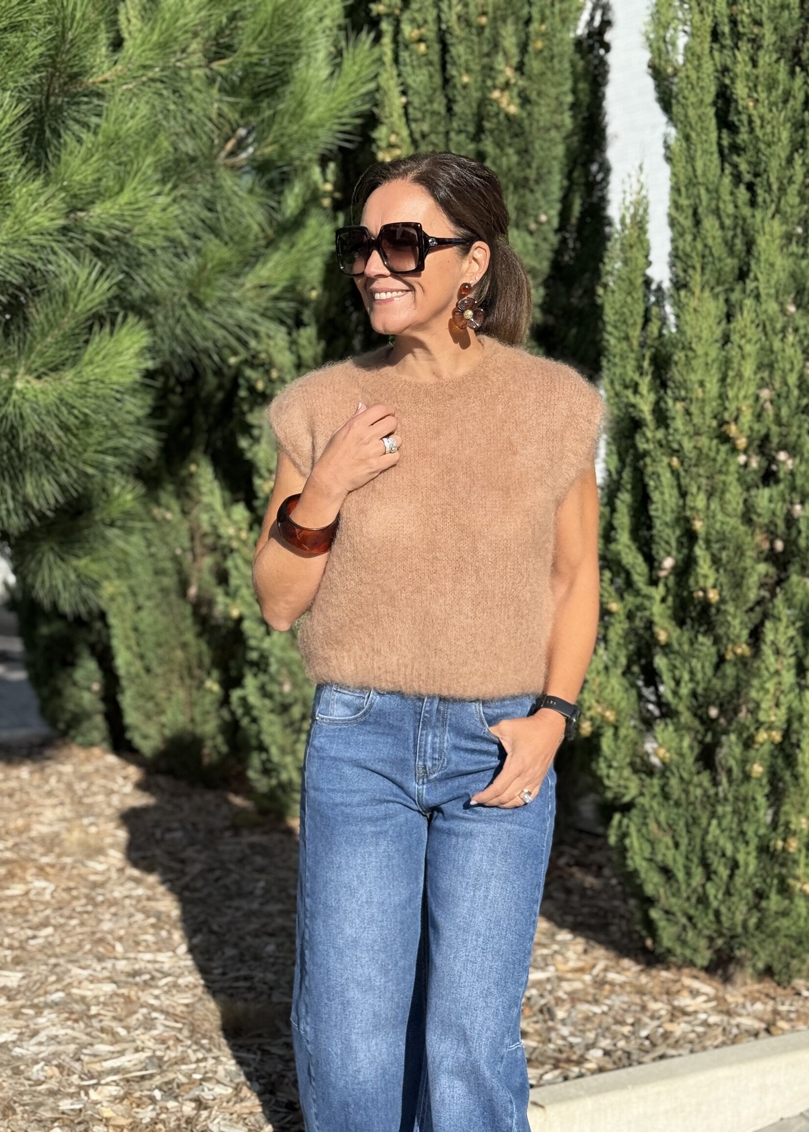 Guts & Goats Steffy Camel Pull