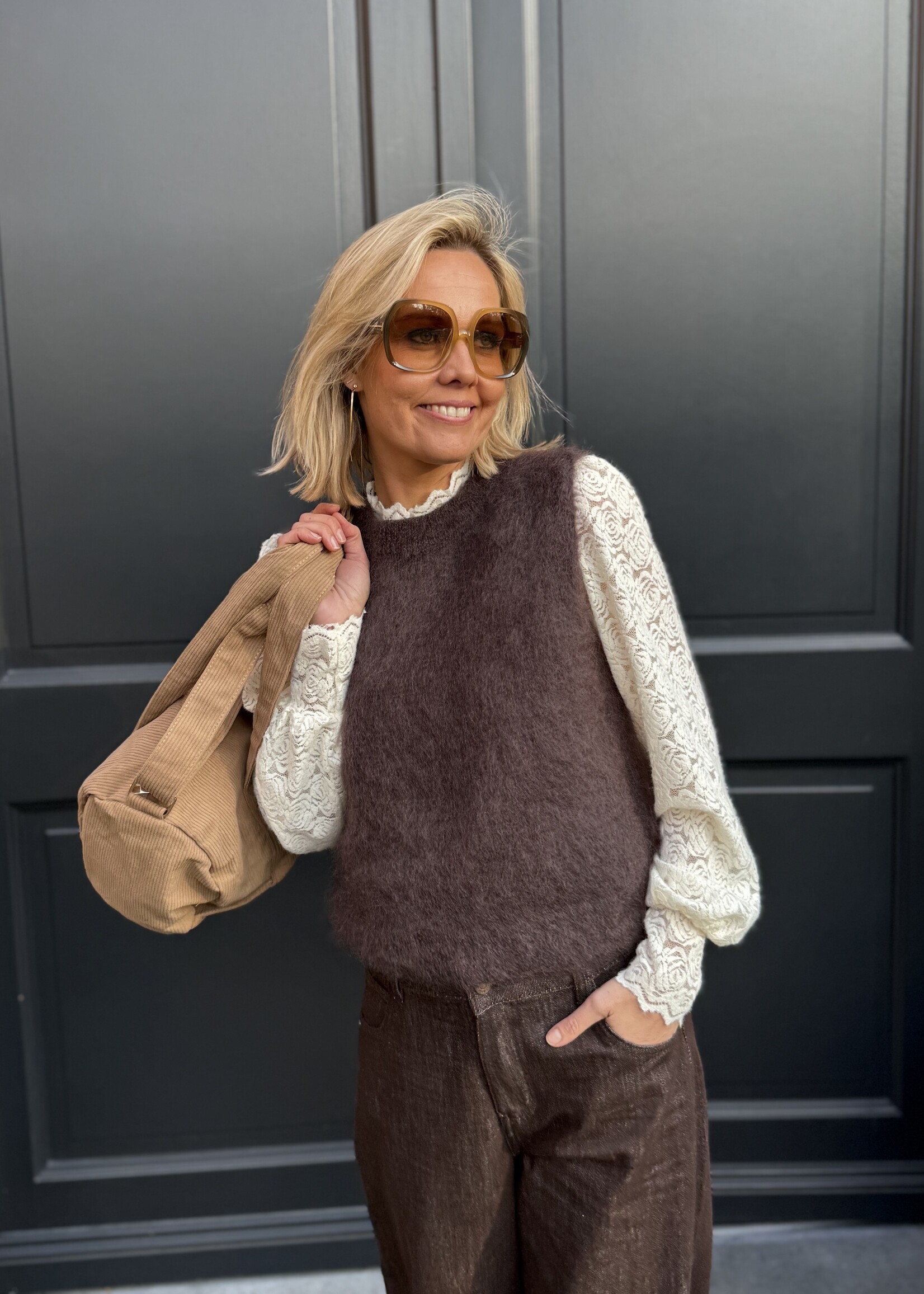 Guts & Goats Béa Brown Pull