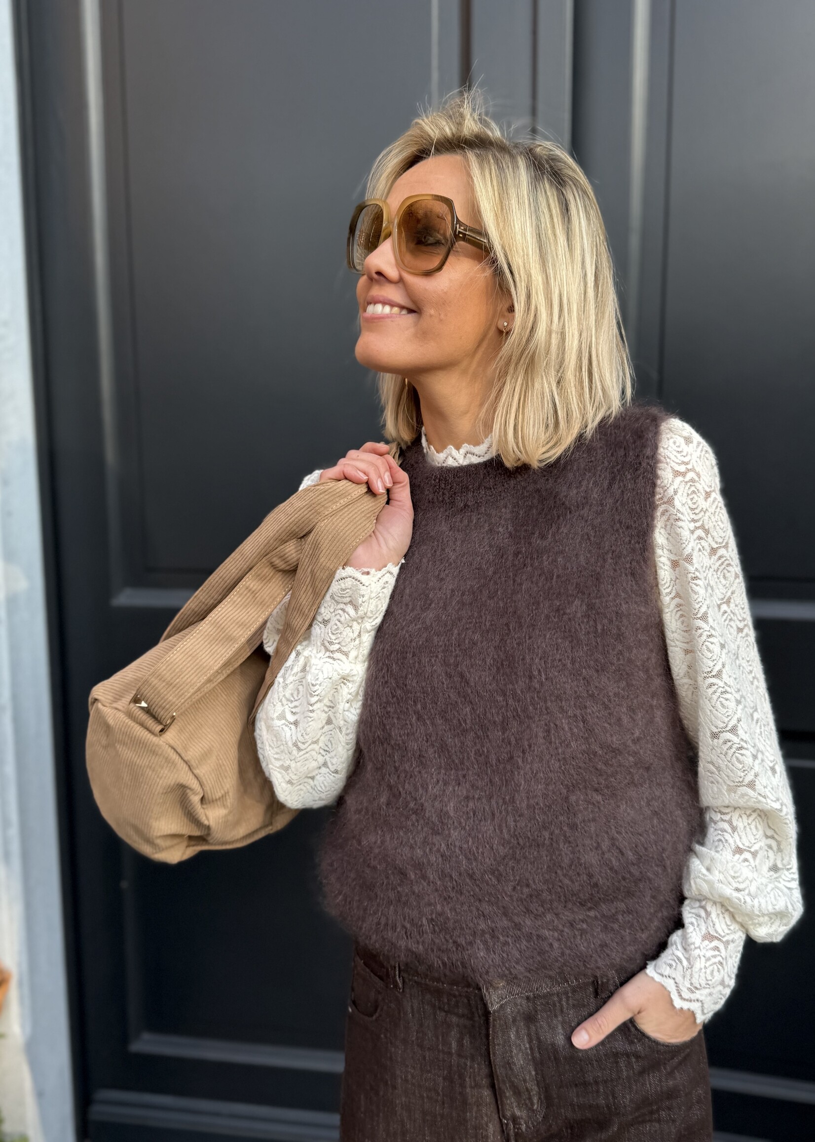 Guts & Goats Béa Brown Pull