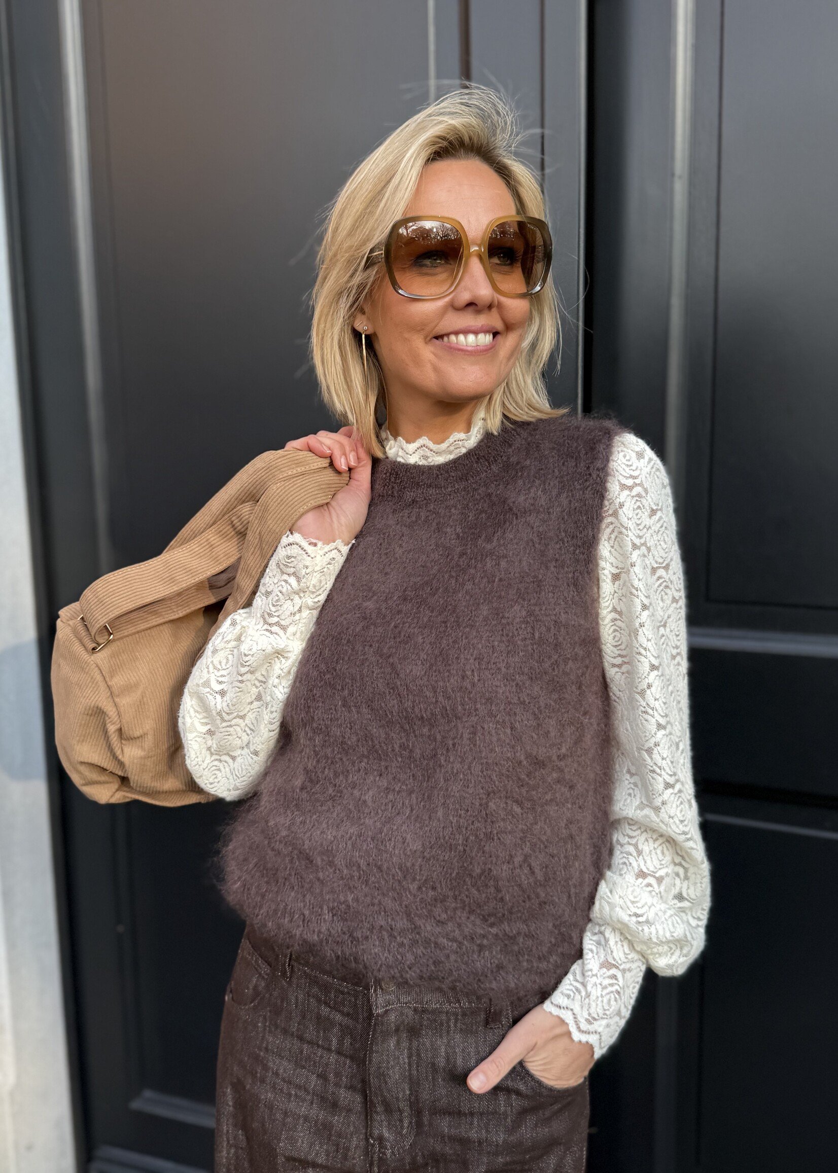 Guts & Goats Béa Brown Pull