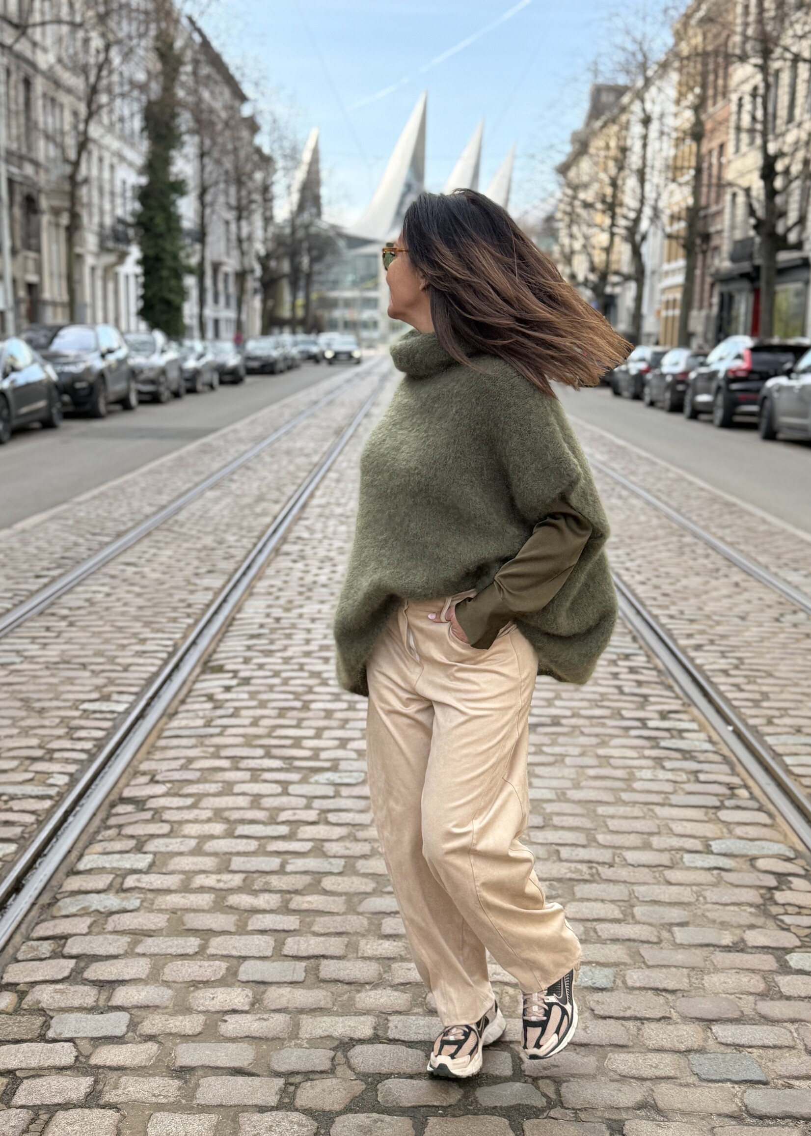 Guts & Goats Pauletta Kaki Pull