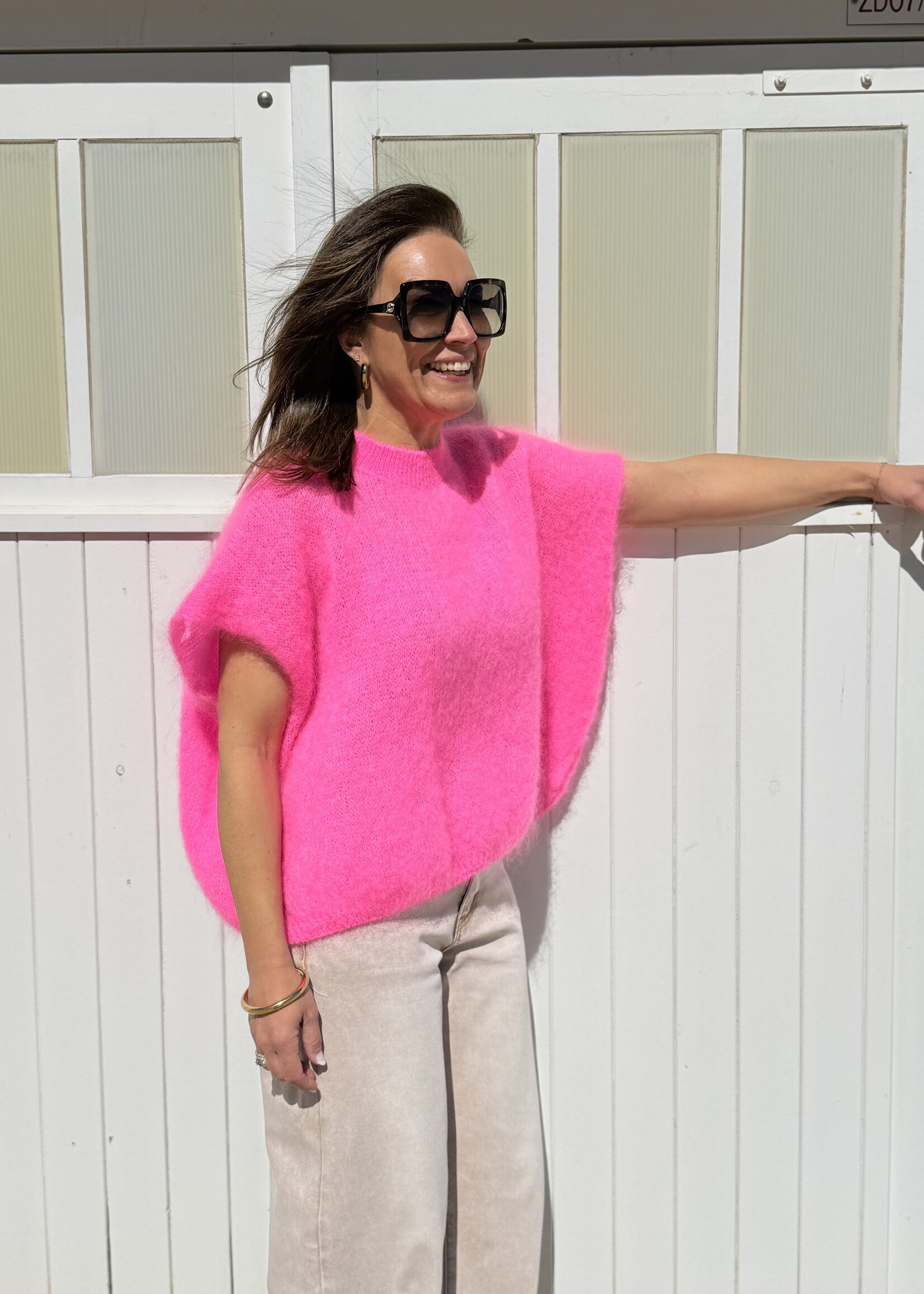 Guts & Goats Rosalie Fuchsia Pull