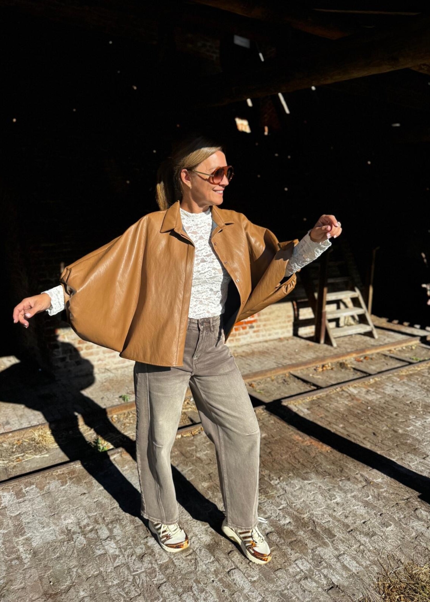 Guts & Goats Loraline Camel Veste