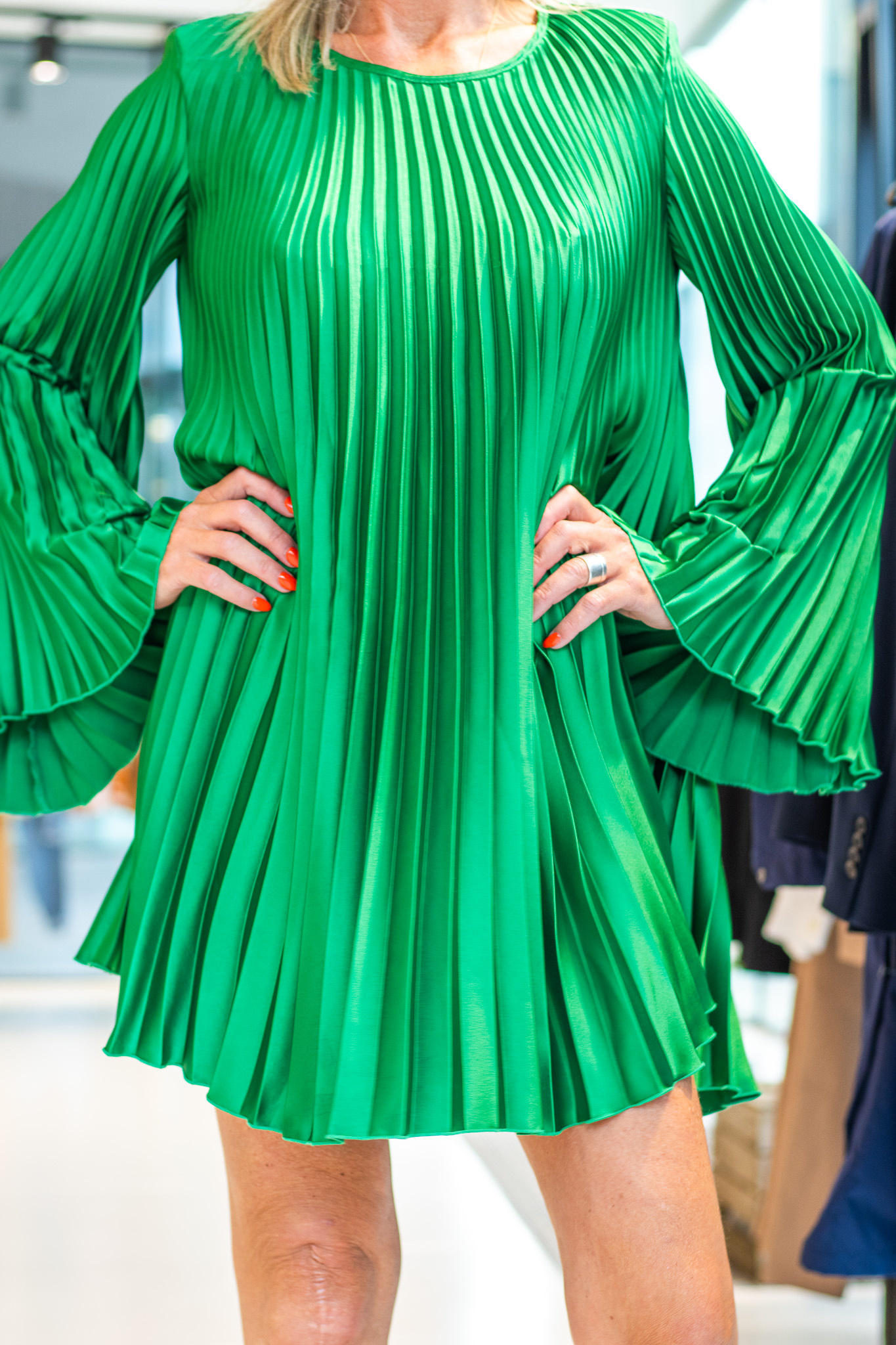 Long-Sleeve Pleated Mini Dress Green-5
