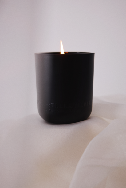 Scented Candle Violet Muse